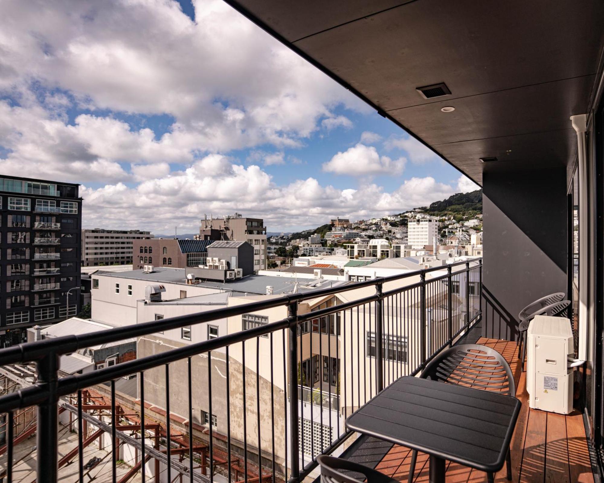 Отель Tryp By Wyndham Wellington, Tory Street Экстерьер фото