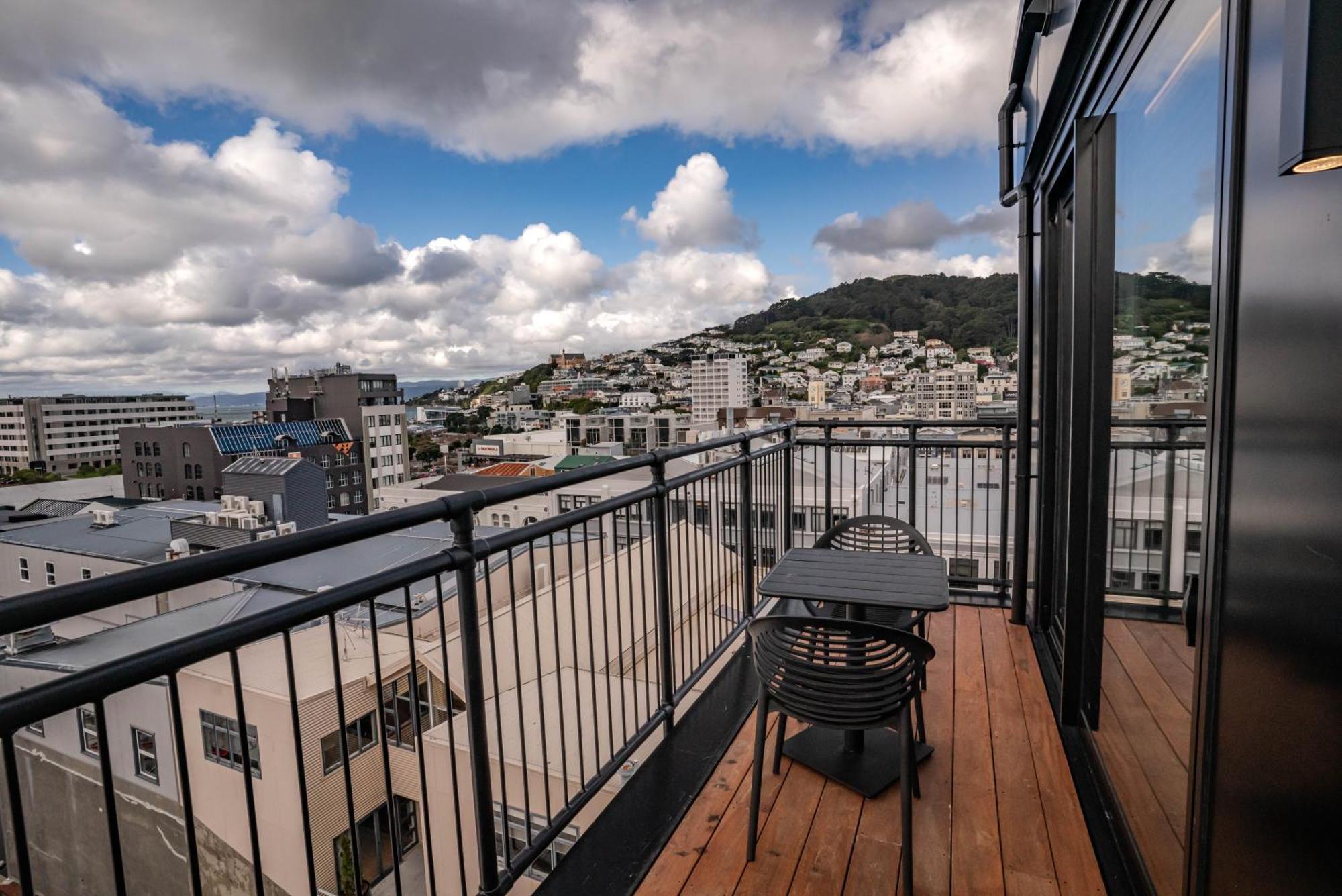 Отель Tryp By Wyndham Wellington, Tory Street Экстерьер фото