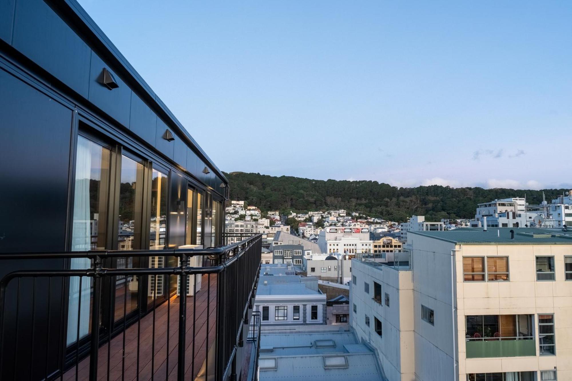 Отель Tryp By Wyndham Wellington, Tory Street Экстерьер фото