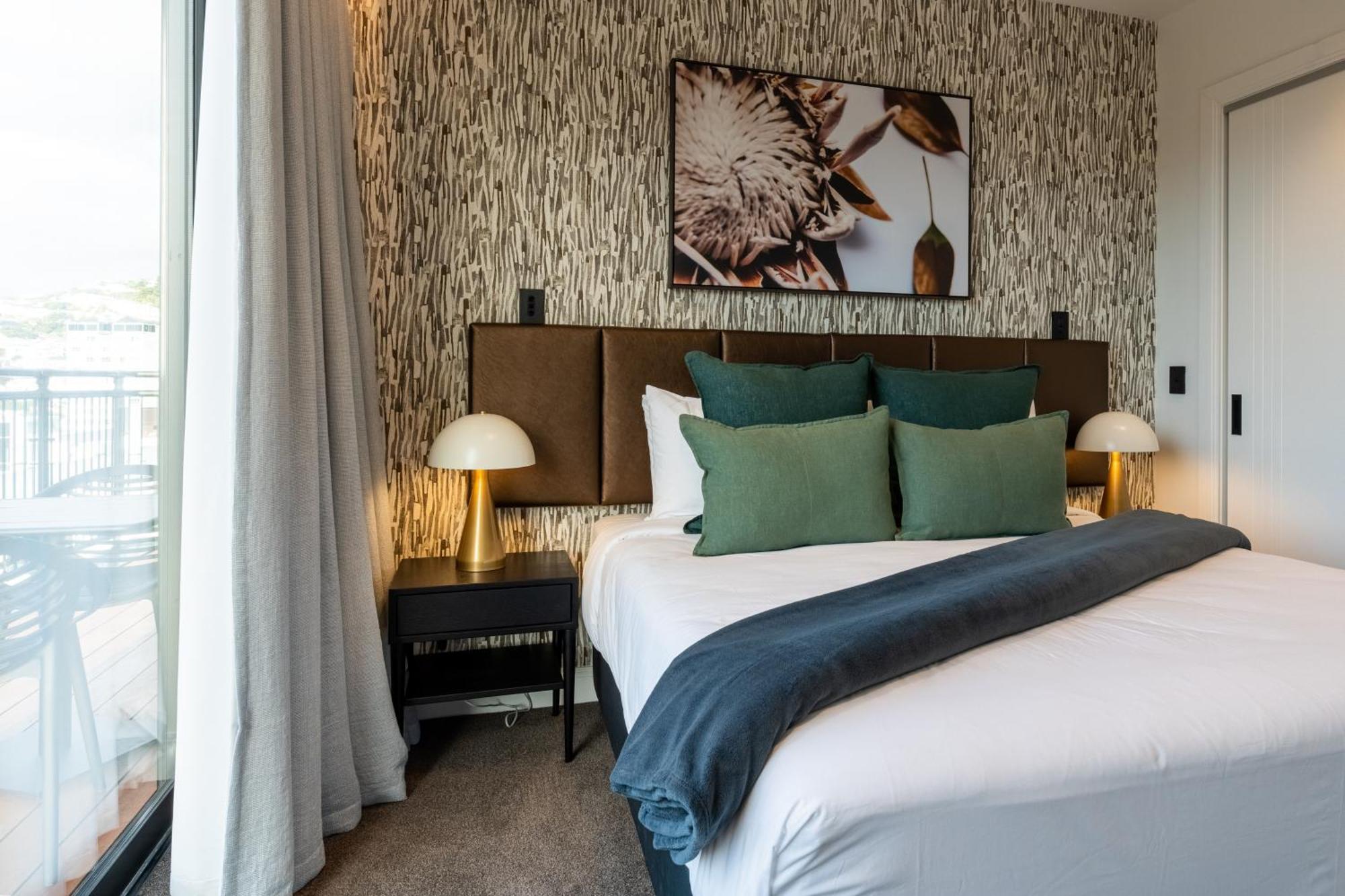 Отель Tryp By Wyndham Wellington, Tory Street Экстерьер фото