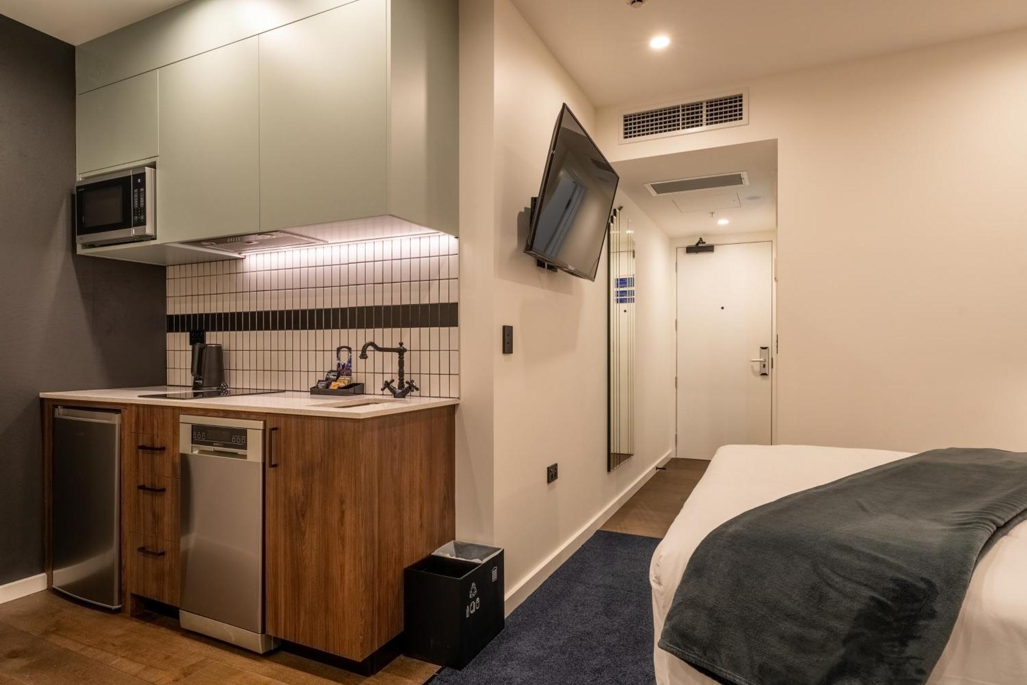 Отель Tryp By Wyndham Wellington, Tory Street Экстерьер фото