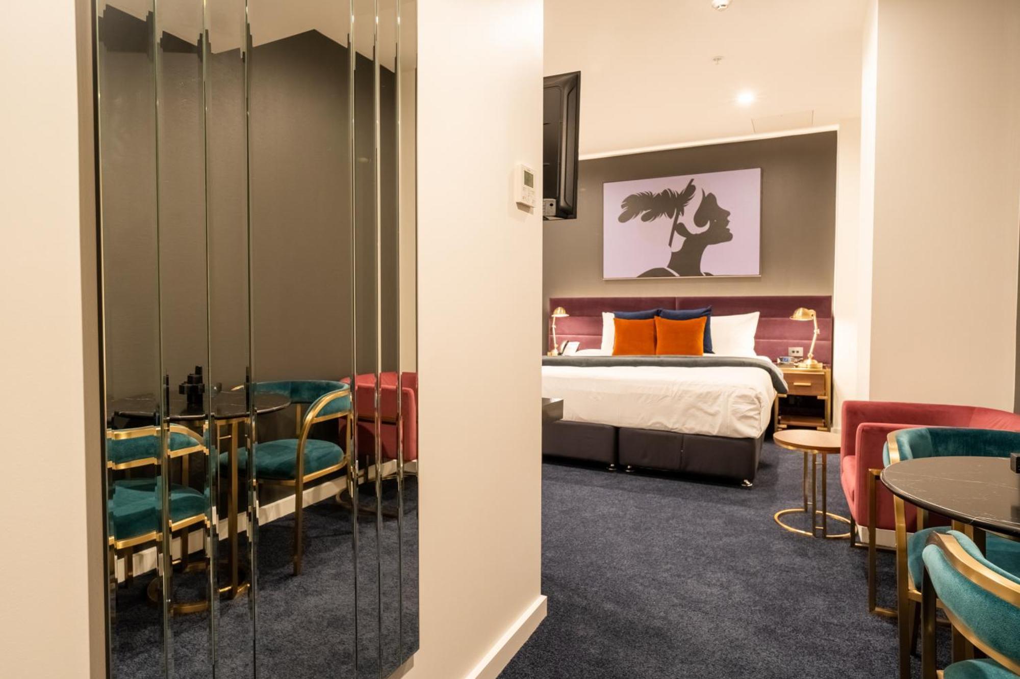 Отель Tryp By Wyndham Wellington, Tory Street Экстерьер фото