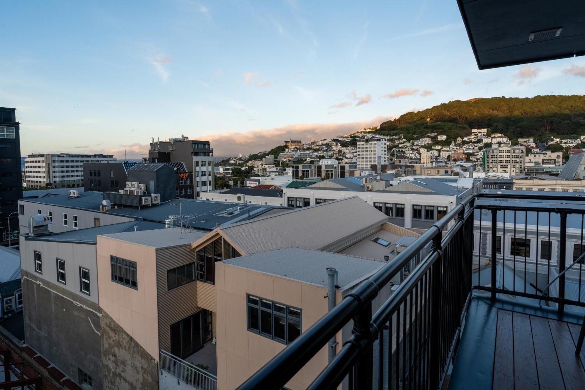 Отель Tryp By Wyndham Wellington, Tory Street Экстерьер фото