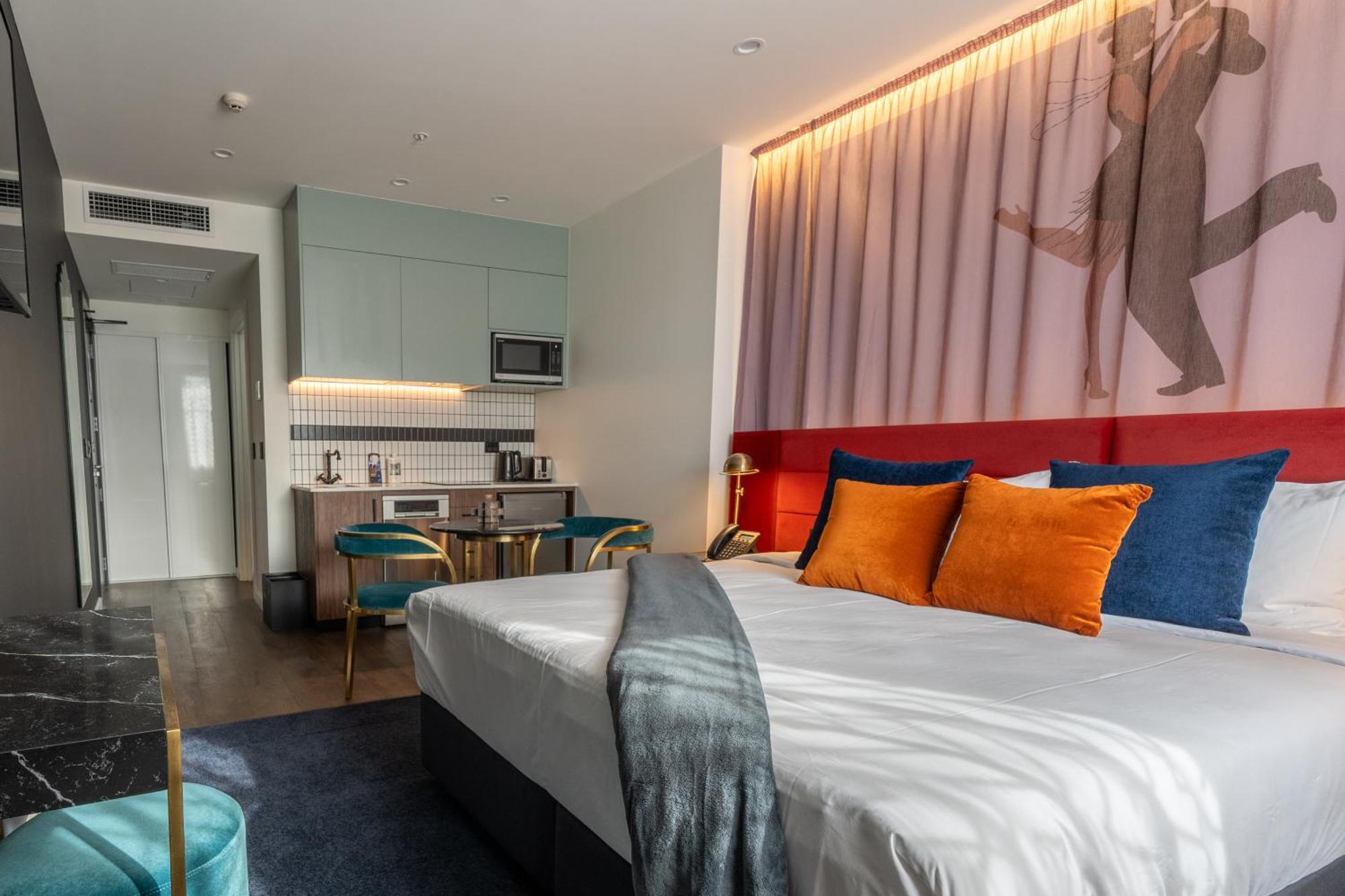 Отель Tryp By Wyndham Wellington, Tory Street Экстерьер фото